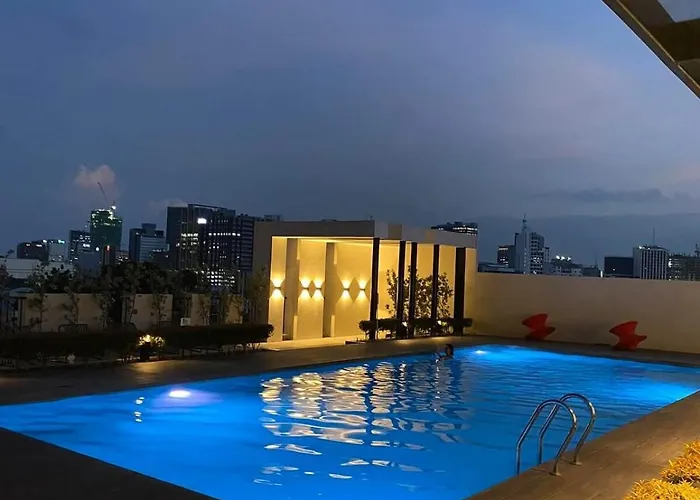 Modern At The Median, Lahug * Cebu