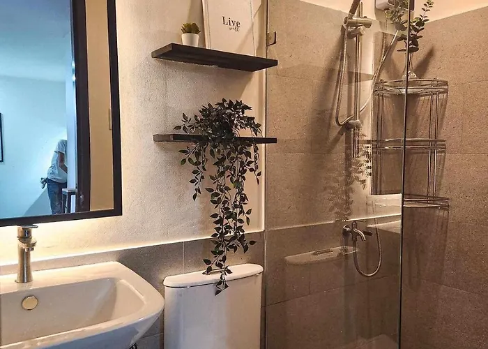 Lägenhet Modern At The Median, Lahug *